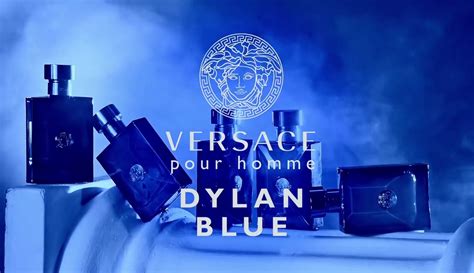 pubblicità profumo versace donna 2024